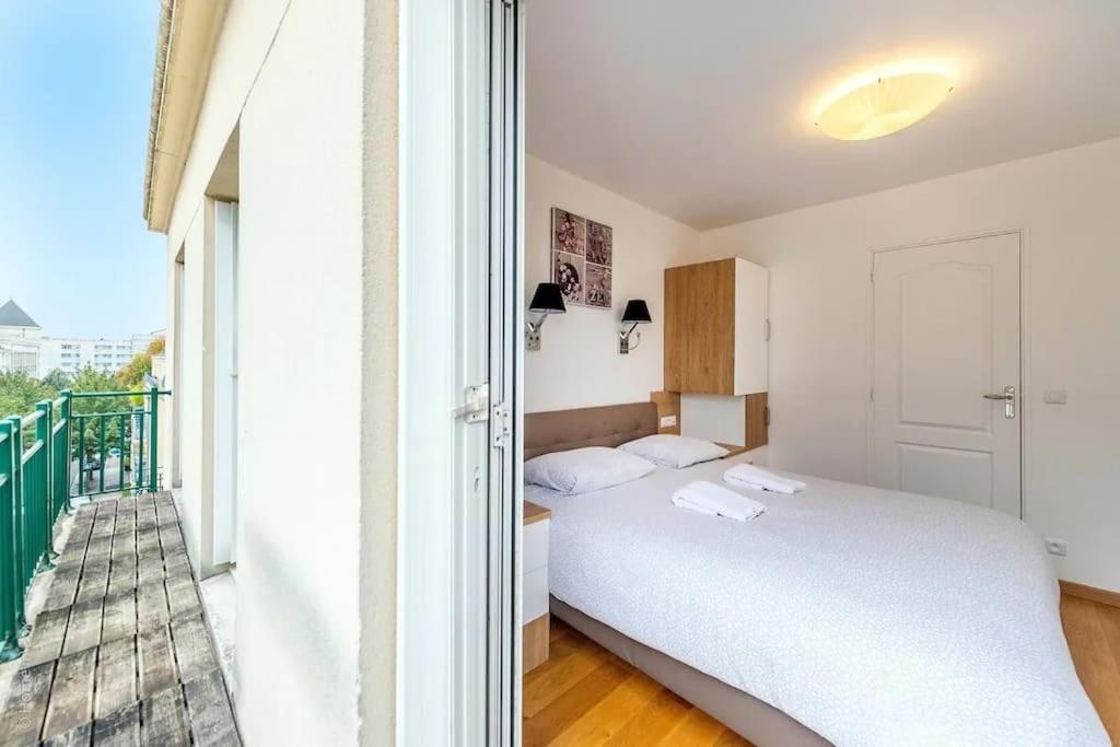 Milly Apartment Next To Disneyland Bmyguest เชสซี ภายนอก รูปภาพ