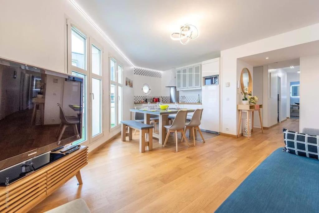Milly Apartment Next To Disneyland Bmyguest เชสซี ภายนอก รูปภาพ